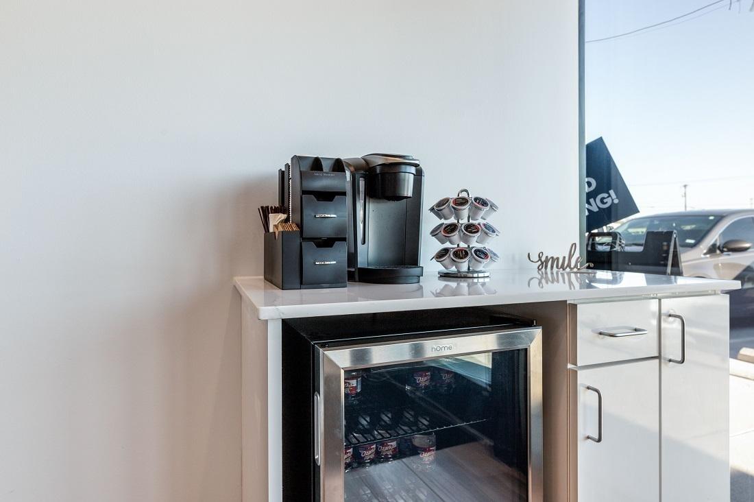 Refreshment Station with coffee machine and refrigerator with water